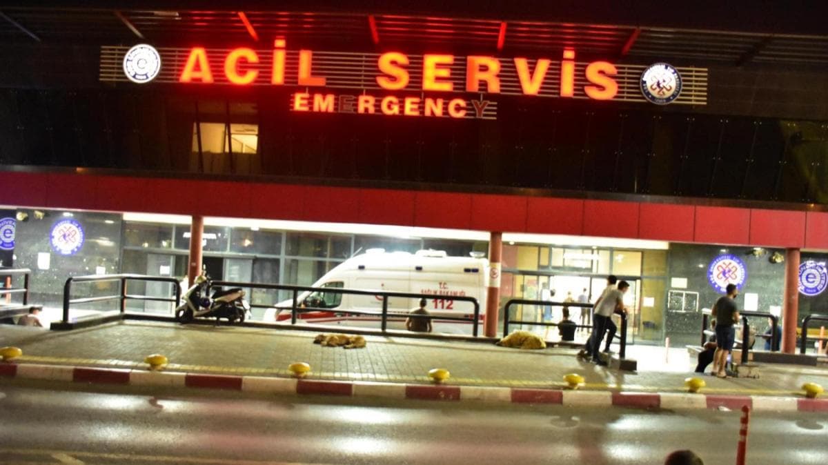 Grlt yapmamas iin uyaran komusunu baklad 