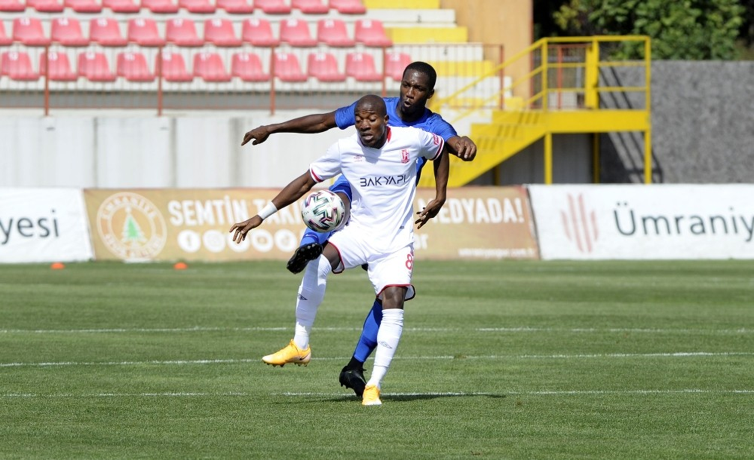 Tuzlaspor evinde Bal�kesirspor'u tek golle devirdi