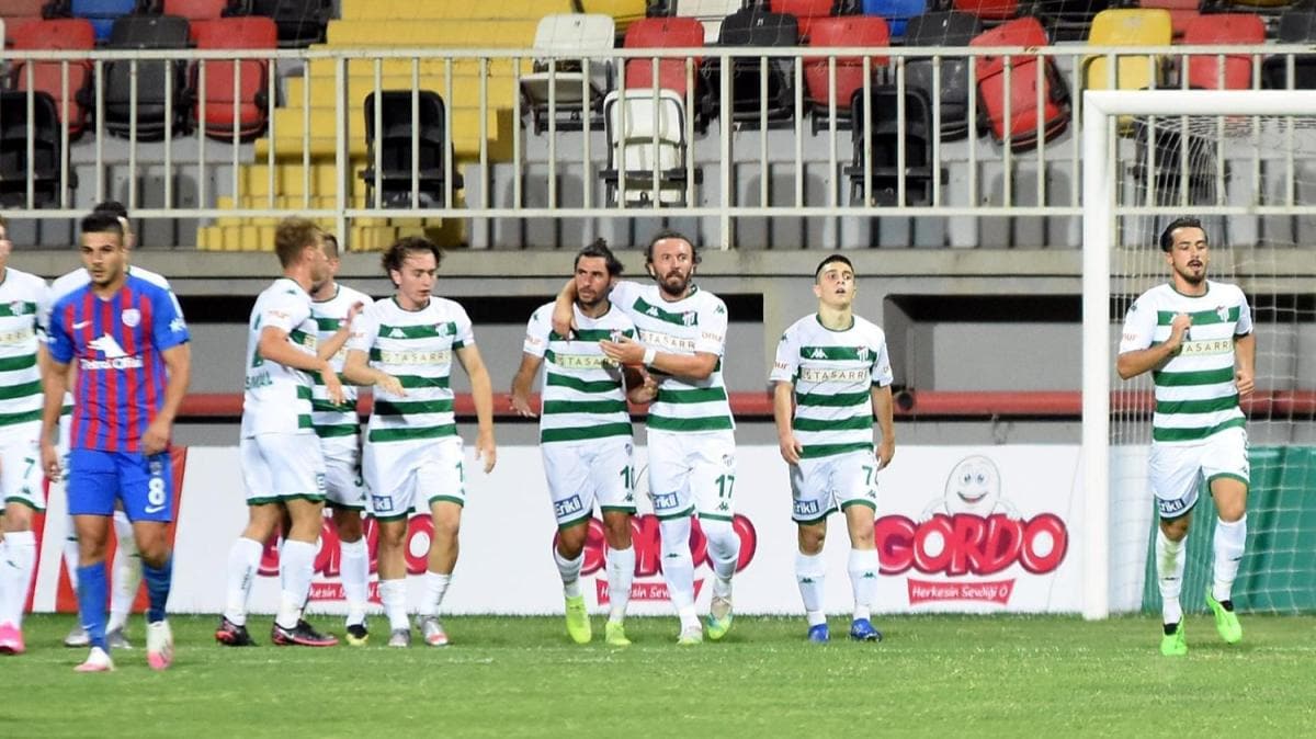 Bursaspor'da 'ilk galibiyet' sevinci