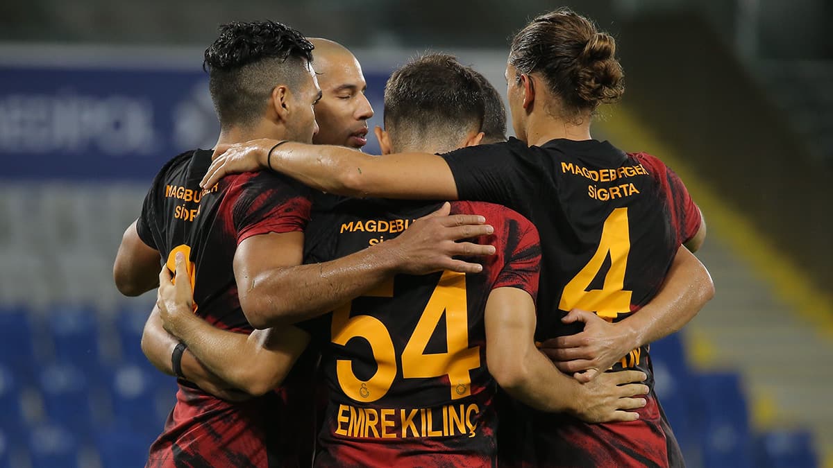 Erman Toro�lu'dan Galatasaray'�n y�ld�zlar�na �vg�: T�rkiye'deki en iyi ikili