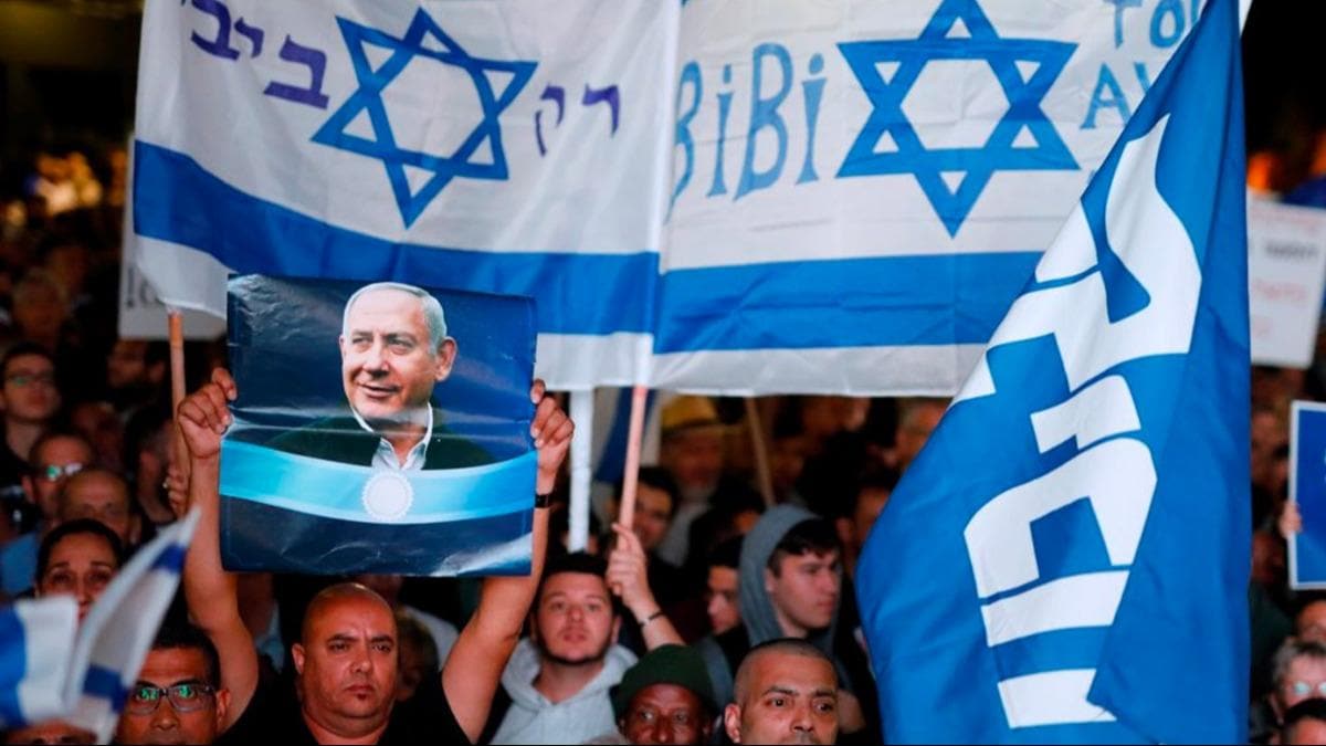 srail'de binlerce kii protestoya katld: Netanyahu evine dn