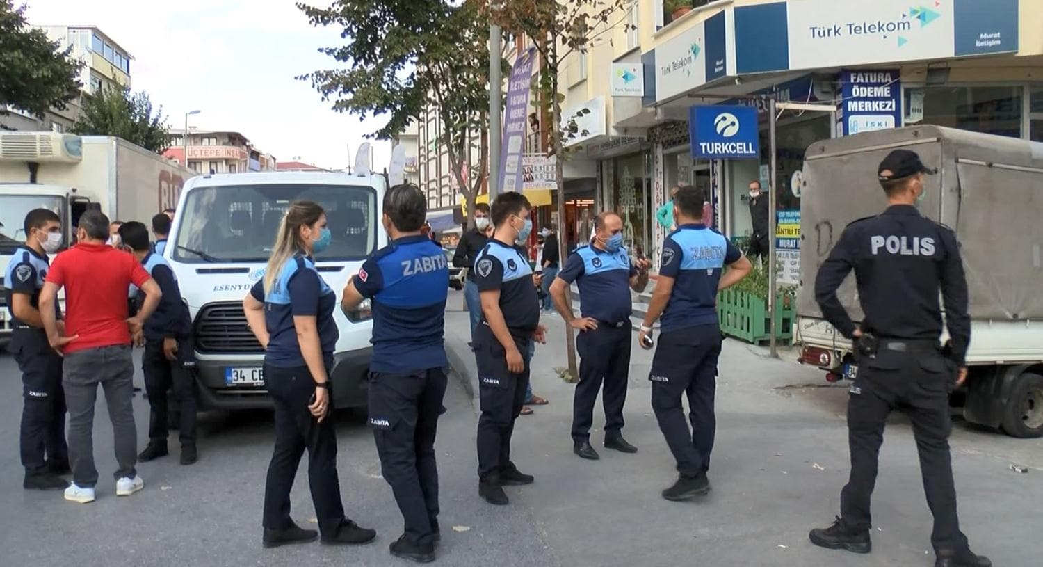 Tart��t��� zab�ta g�revlisine silah �ekti, kamyonetle �arp�p ka�t�: Evinde yakalan�p g�zalt�na al�nd�