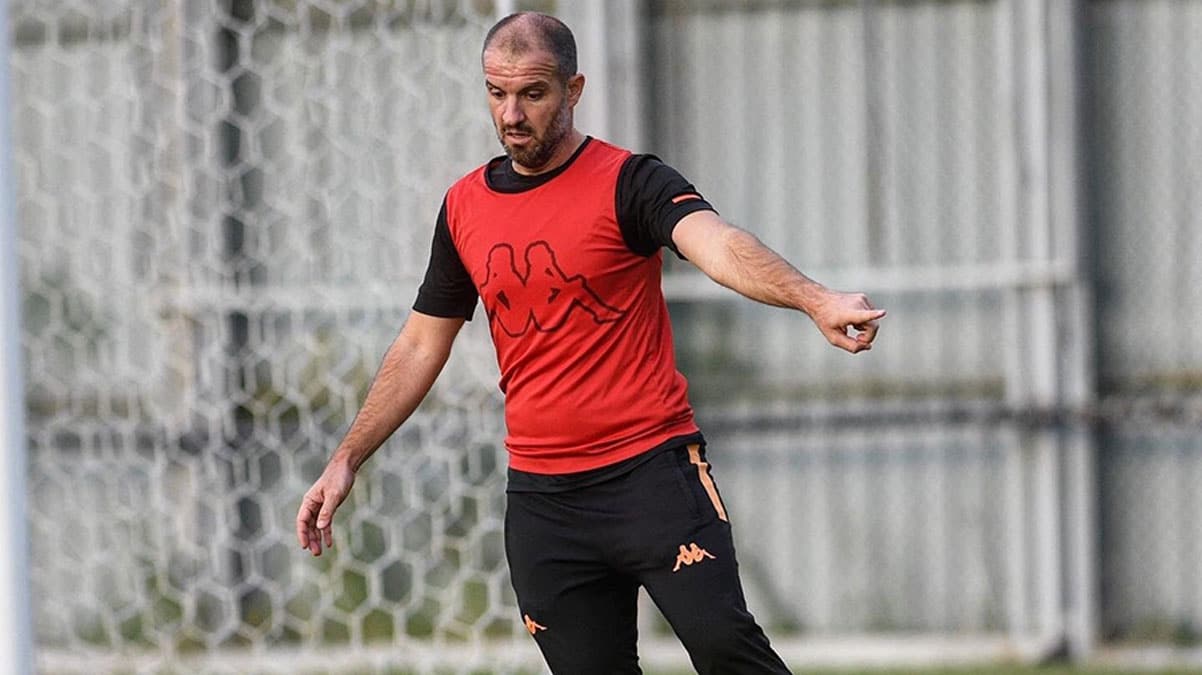 Bursaspor'un hocas� Mustafa Er'in 5 vazge�ilmezi