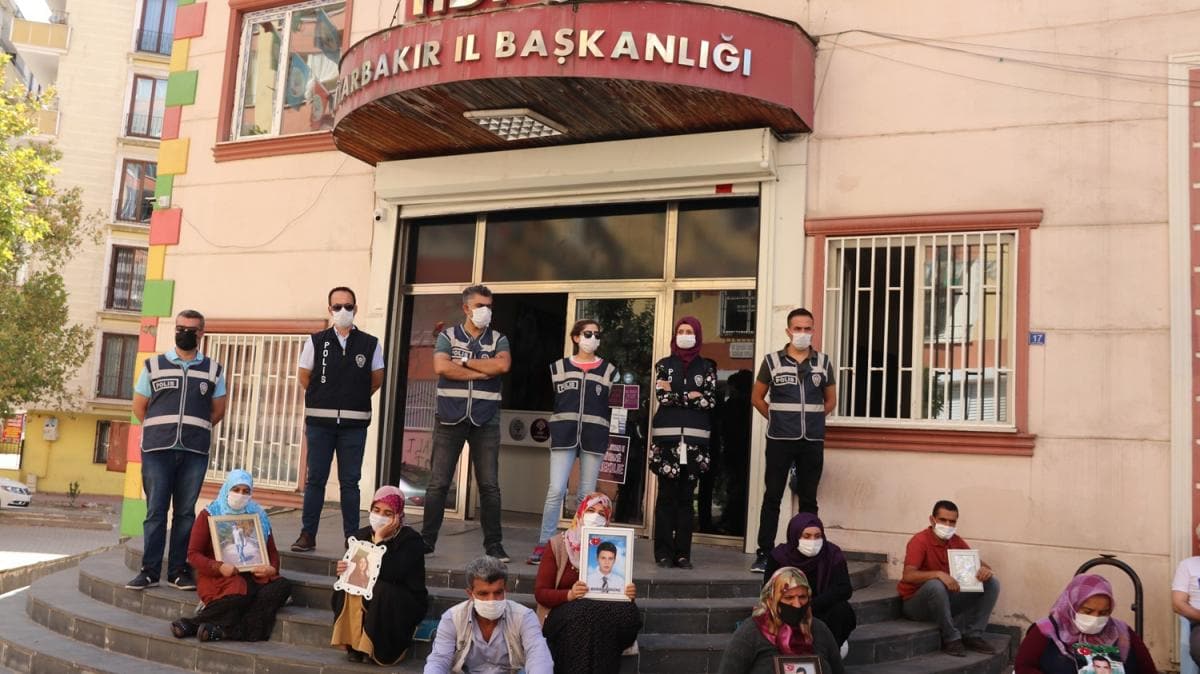 Diyarbakr annelerinin evlat nbeti kararllkla sryor