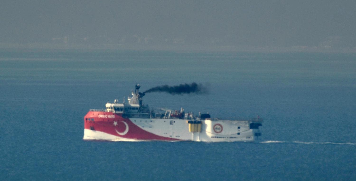 Oru� Reis, limandan ayr�ld�