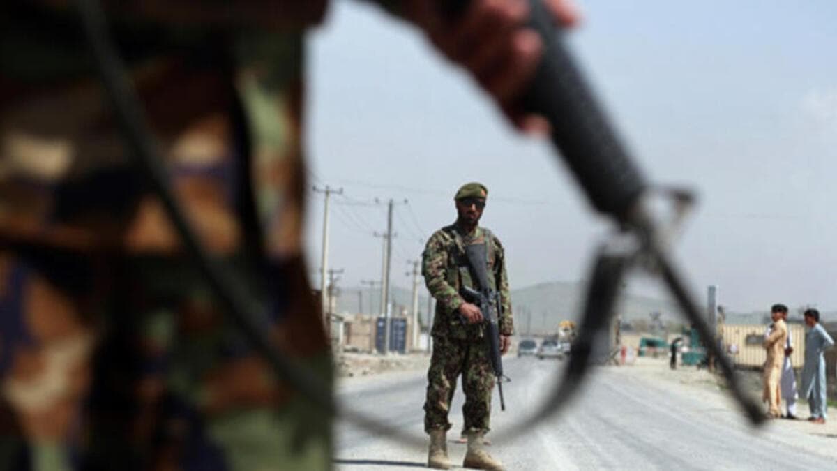 Taliban Afganistan'da  saldrlarn srdryor