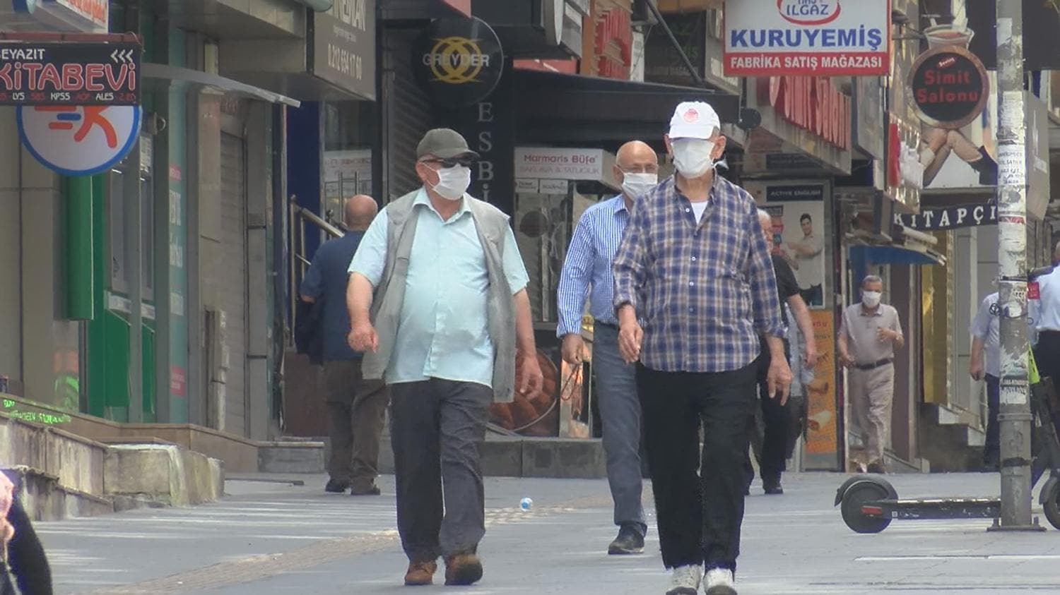 Hareketsiz ya�am ve fast food tarz� beslenme Alzheimer riskini artt�r�yor