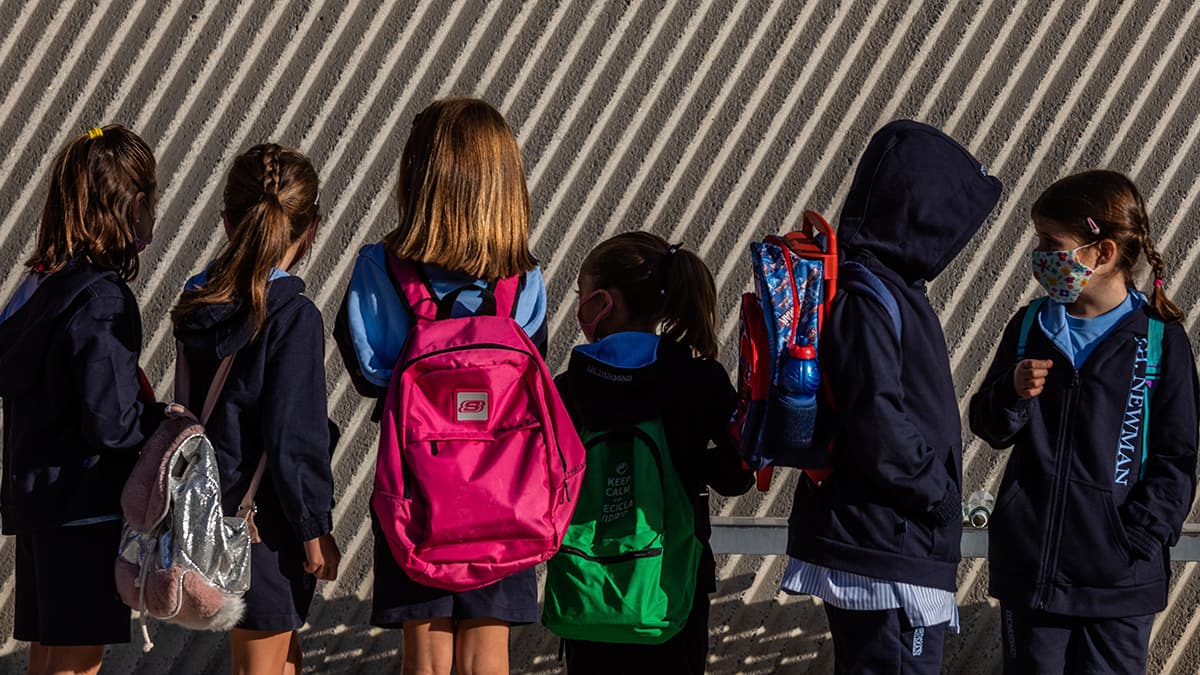 2 bin 852 s�n�fta e�itime ara verildi