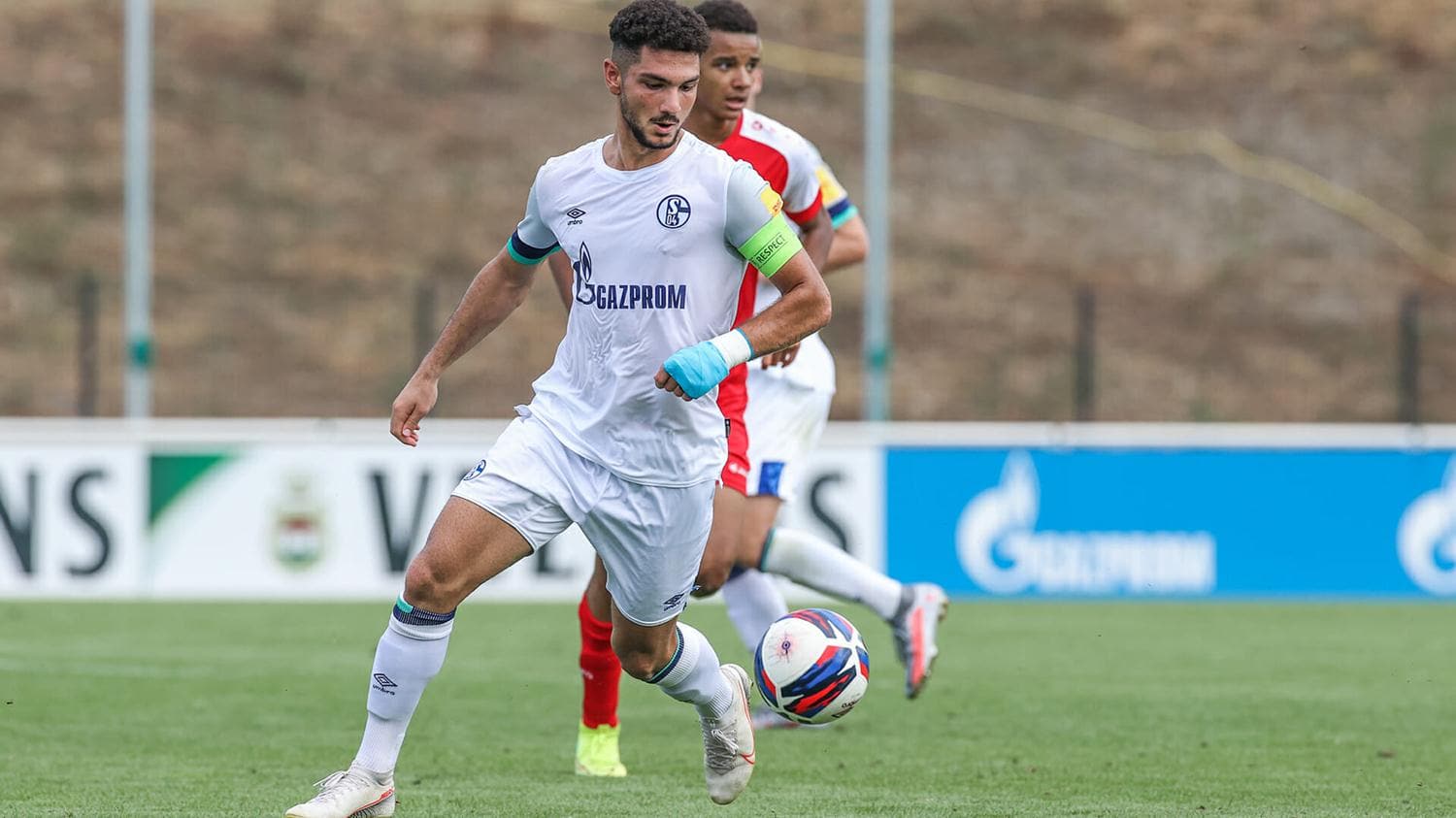 Kerim �alhano�lu'ndan Schalke'ye 4 y�ll�k imza