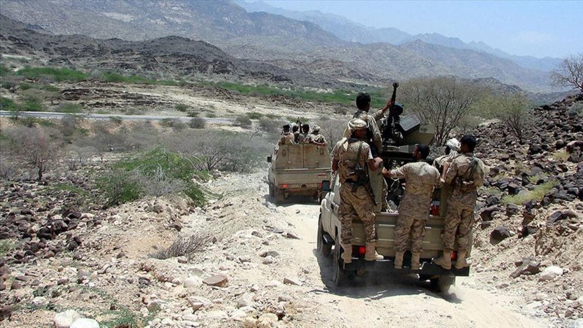 Yemen ordusu: Marib'de stratejik iki yer kurtarld