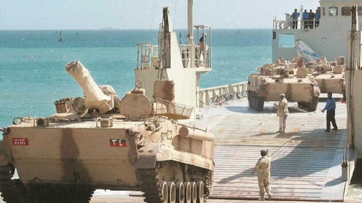 Yemenli yetkili: BAE, Sokotra Adas'nda askeri s inasna balad