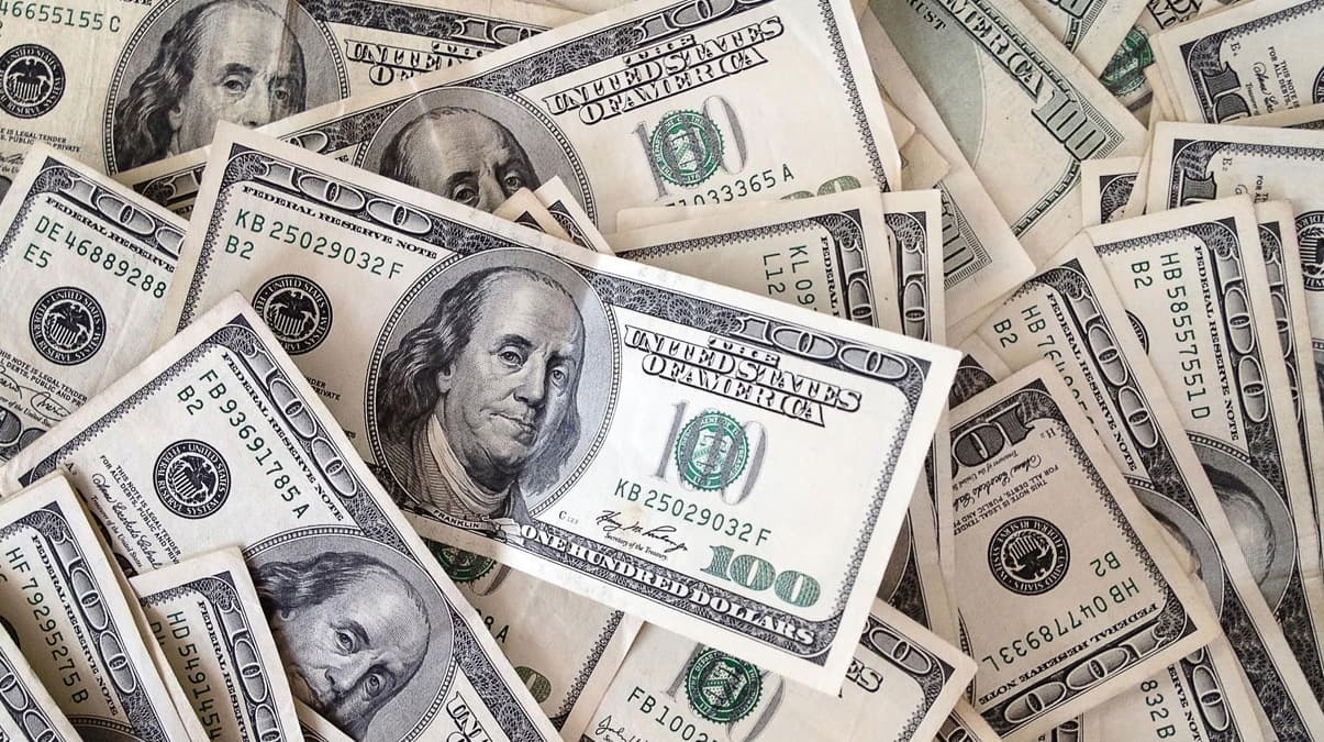 BDDK'n�n hamlesi sonras� dolarda d����!