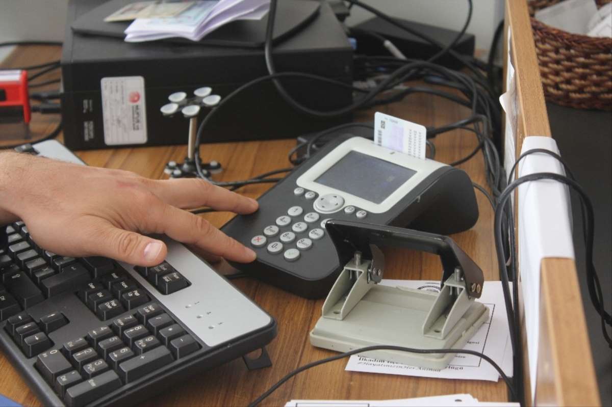 �lk be� g�nde 120 bin 695 vatanda� �Hayat Kimli�inle Kolay� uygulamas�ndan yararland�