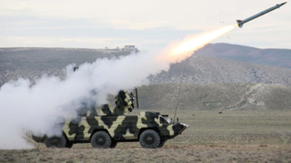 Savunma hatt krld! Azerbaycan ordusu ilerliyor: 6 ky Ermeni igalinden kurtarld