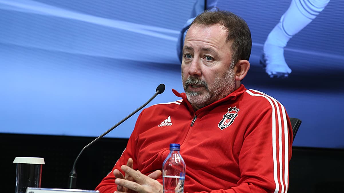 Be�ikta�'ta iki kadro d���