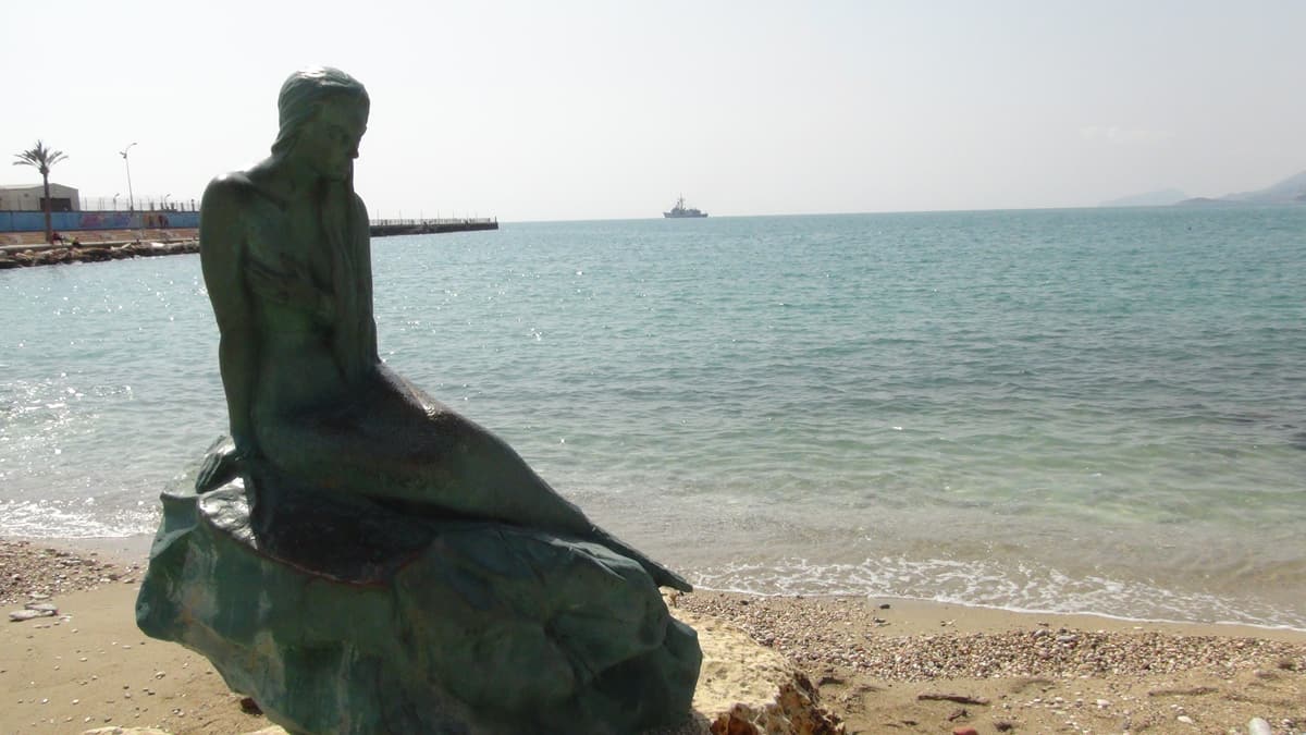 TCG Oru�reis ve Giresun f�rkateynleri Mersin a��klar�na demirledi