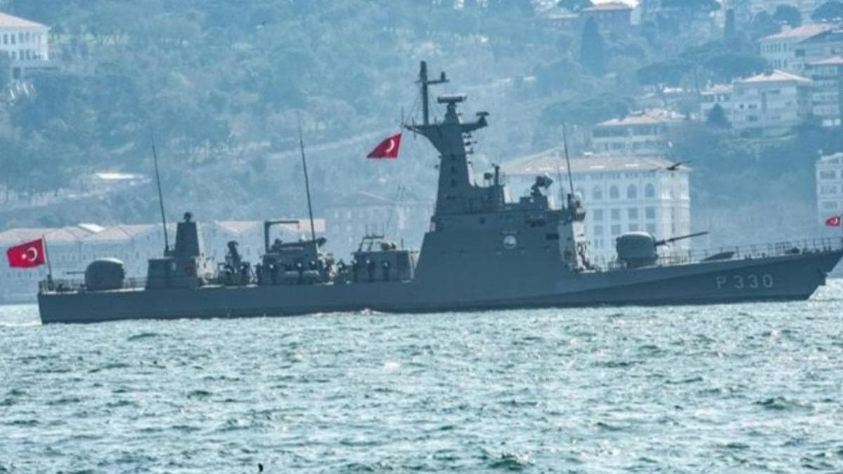 Trk donanmas gelenei bozmad: Kaptan- Derya Barbaros Hayrettin Paa'ya selam durdu