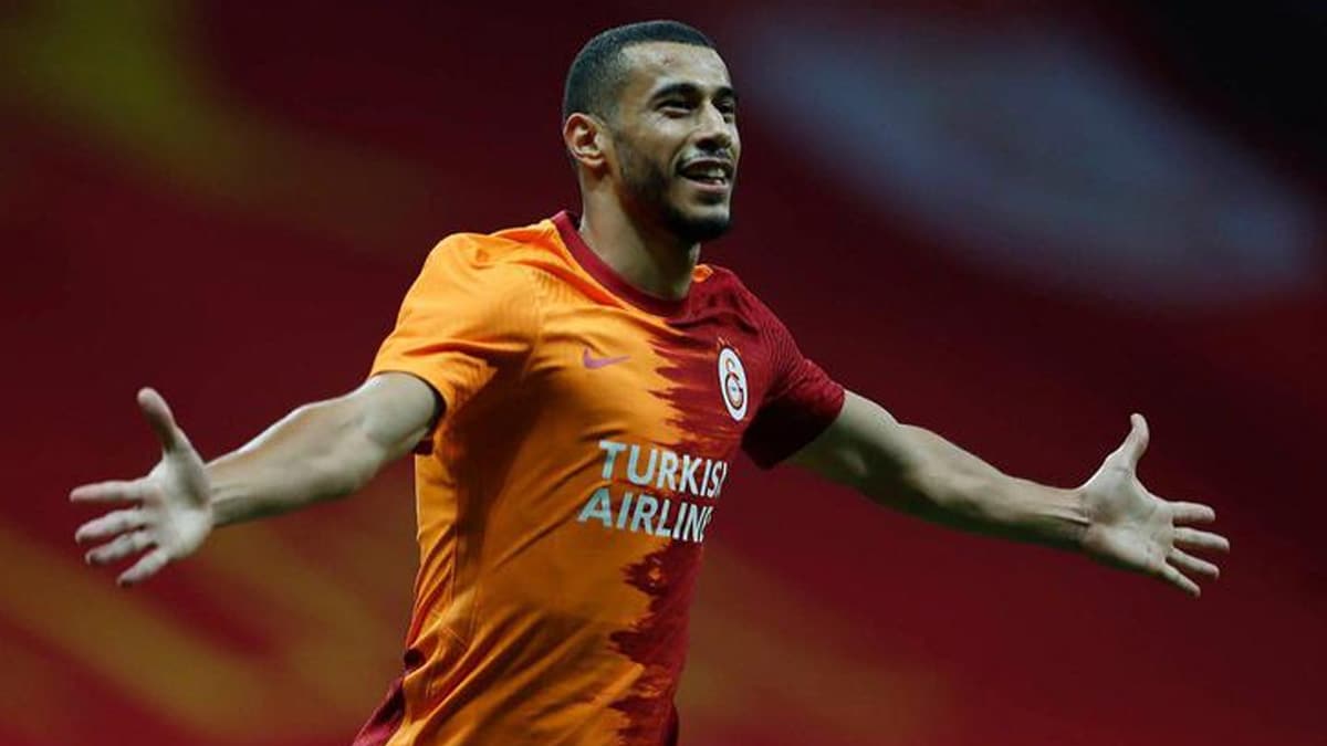 Younes Belhanda Fransa yolunda