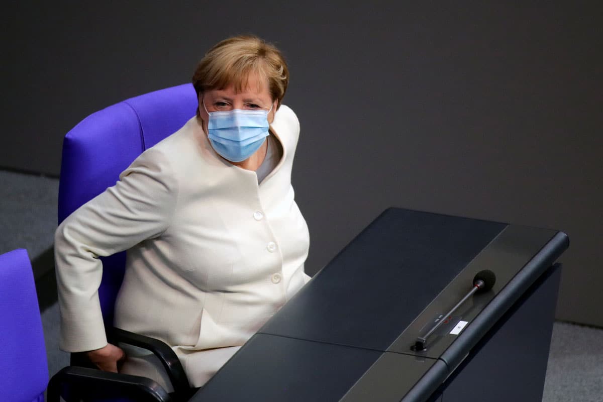 Merkel, Aliyev ve Pa�inyan ile Da�l�k Karaba�'daki durumu g�r��t�
