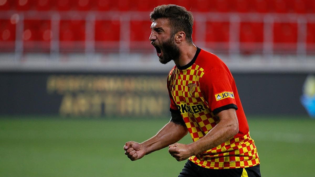 Alpaslan ztrk Trabzonspor'a transfer oluyor