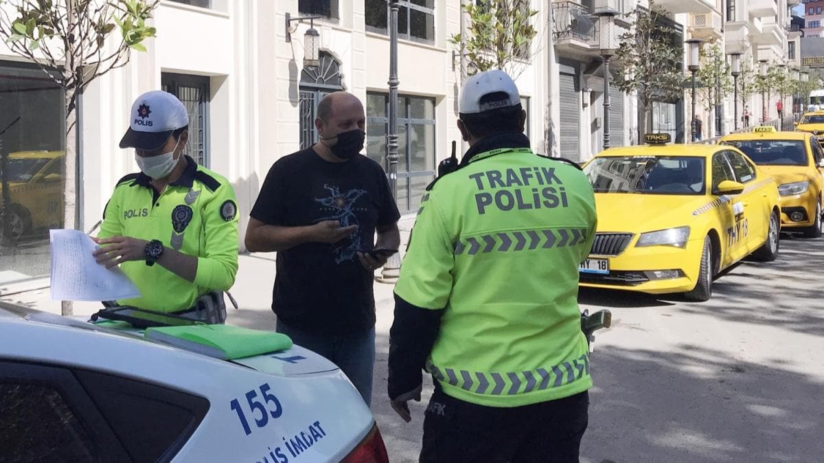 Koronavirs karantinasn ihlal eden taksi ofr denetimde yakay ele verdi 