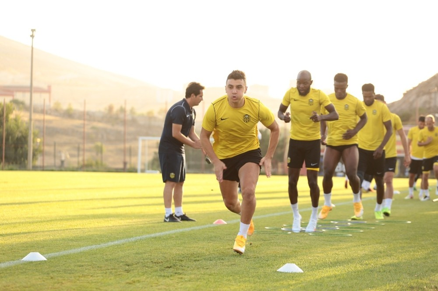 Semih Kaya ve Wallace, Antalyaspor ma��na haz�r