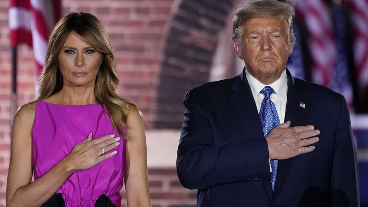 G�ndeme bomba gibi d��t�! Gizli ses kay�tlar� canl� yay�nda dinletildi