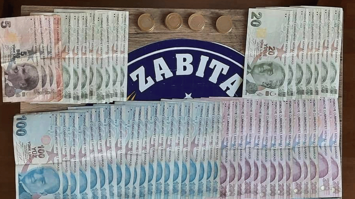 Dilencinin �zerinden 7 bin 961 lira ��kt�