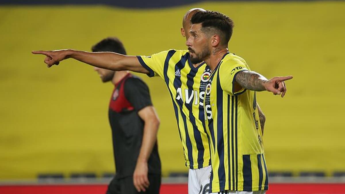 Jose Sosa: Zor bir d�nemden ge�iyoruz
