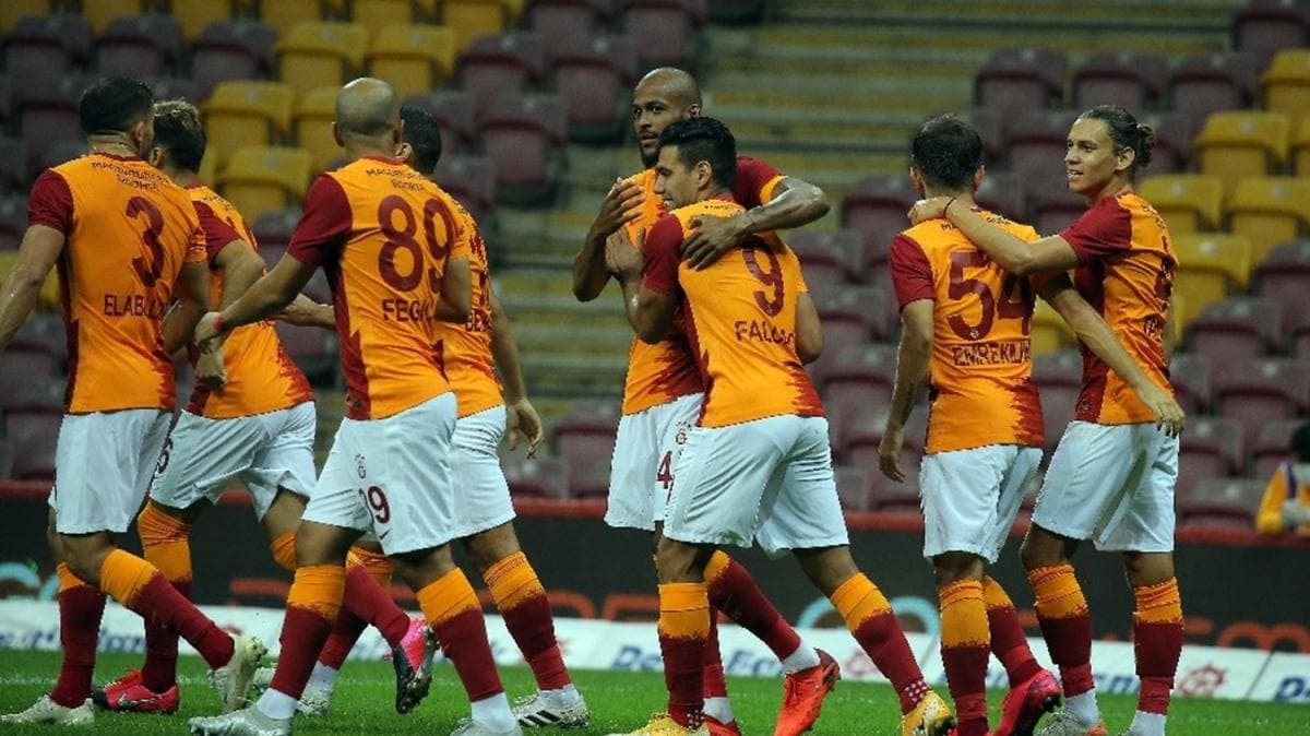 Kasmpaa - Galatasaray 33. kez...