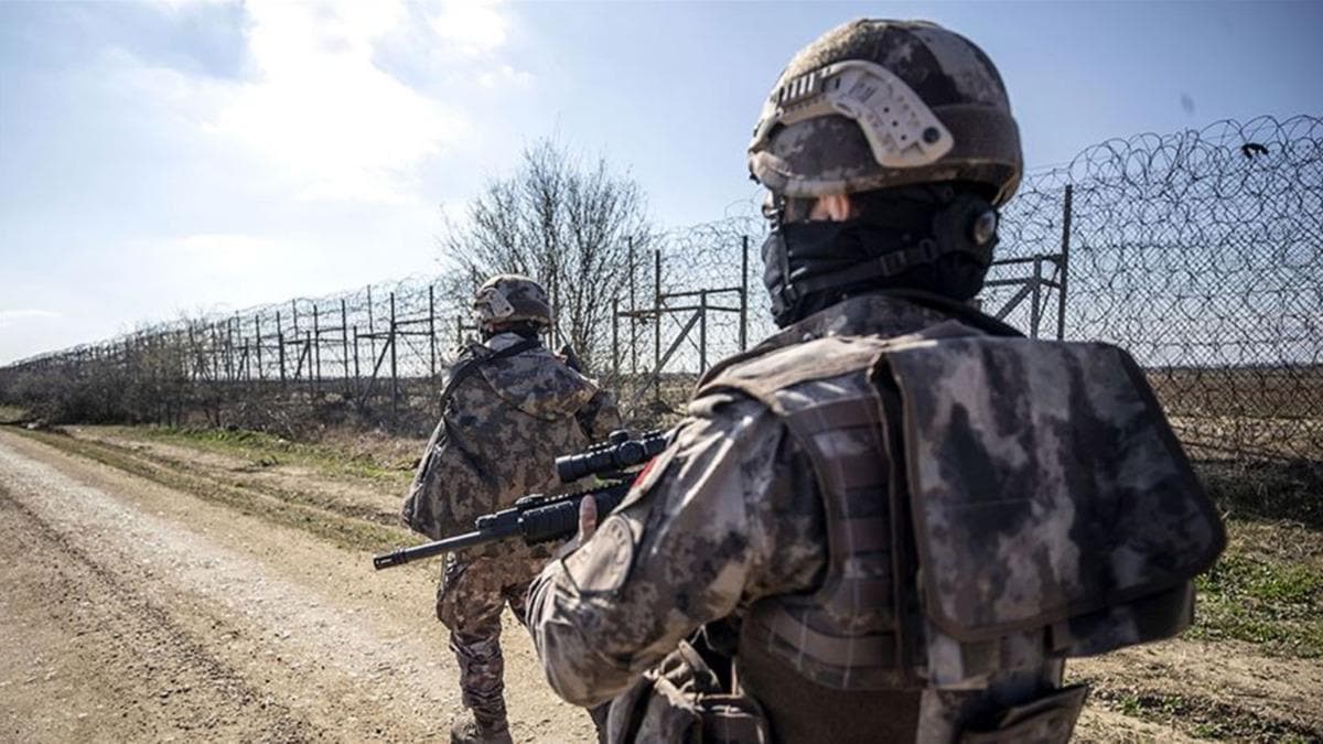 Mnbi Belediye Bakan Yardmcs teslim oldu