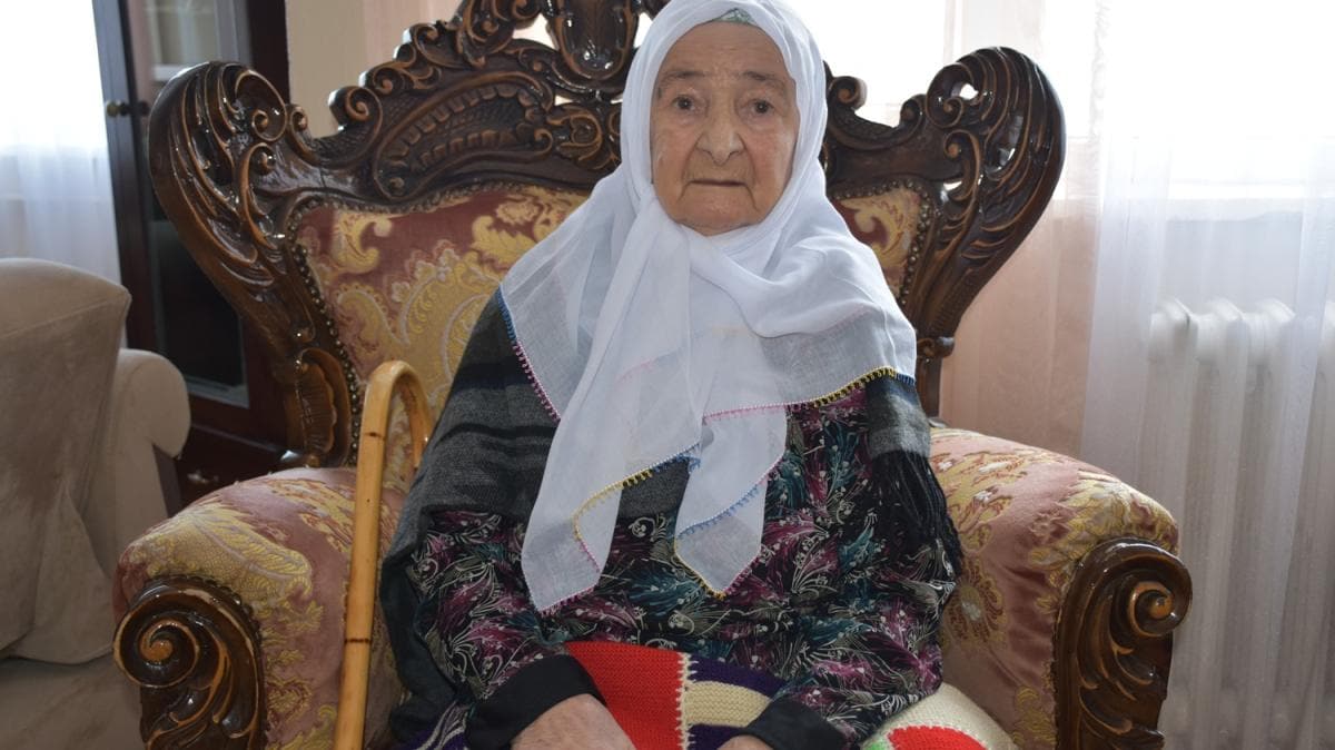98 yandaki Bedriye Nine koronavirs atlatarak salna kavutu