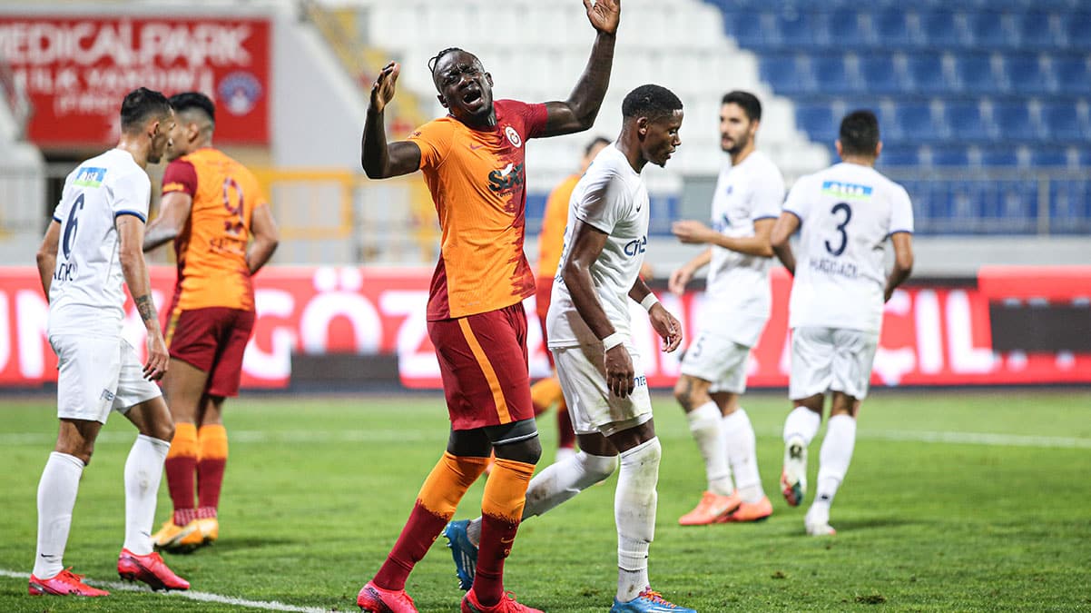 'Seni d���n�mde bile oynatmam'