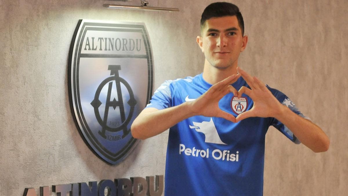 Fenerbahe'nin 19'luk kalecisi Osman Erturul etin'den Altnordu'ya 3 yllk imza