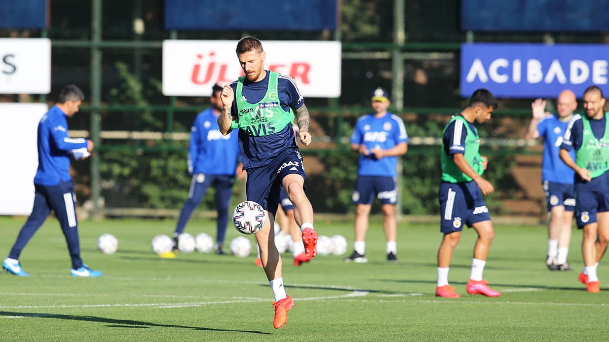 Fenerbah�e'den Be�ikta�'a...