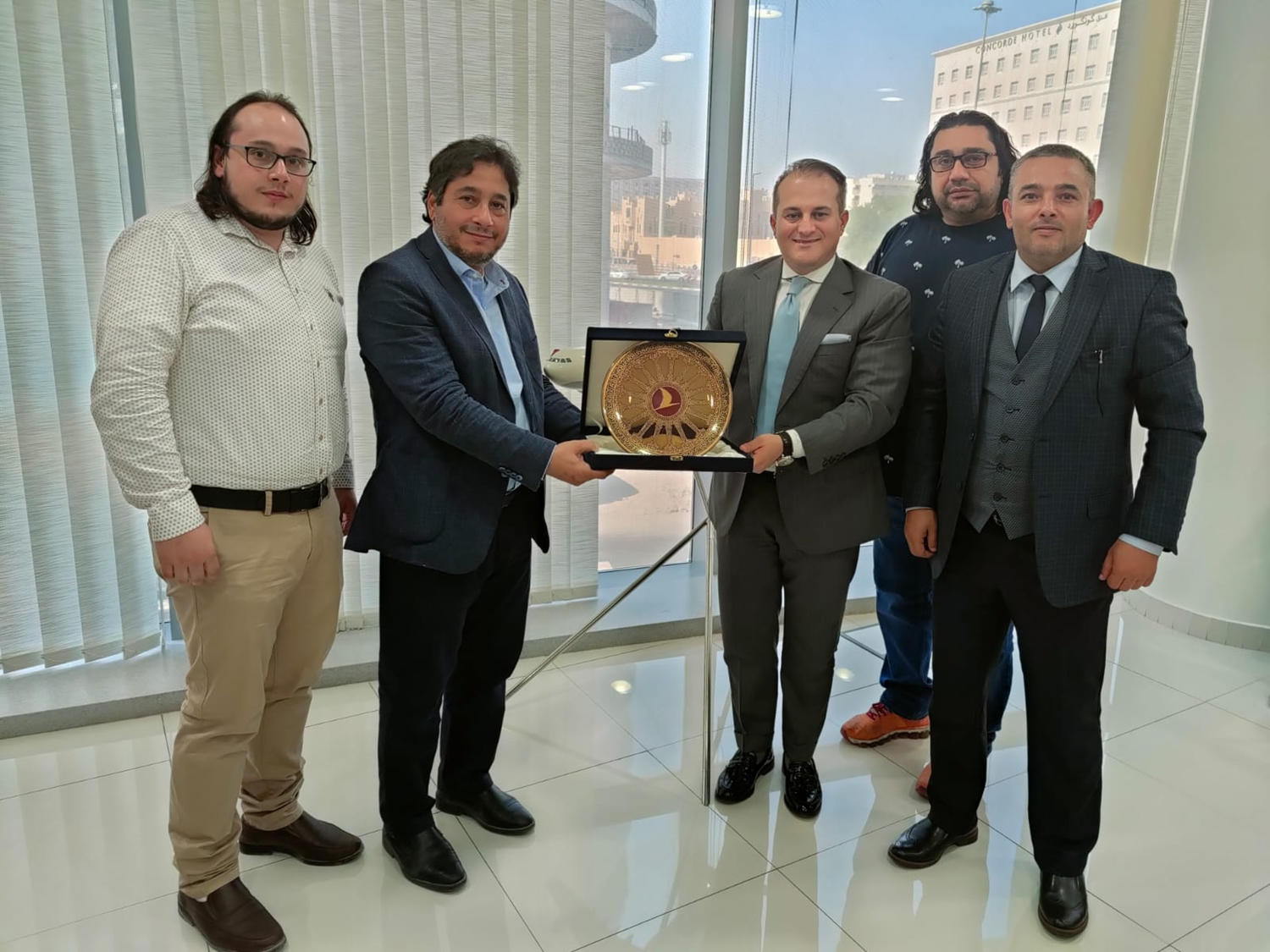 Suriyeli i� insan� Maarif Vakf�'na 1150 tablet ba���lad�