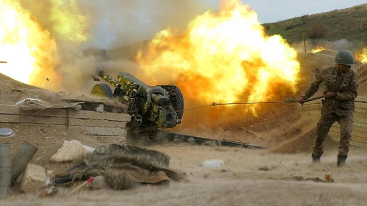 Ermeni ordusunun eli aya�� dola�t�: Kendi tanklar�n� vurdular, birbirlerine ate� a�t�lar