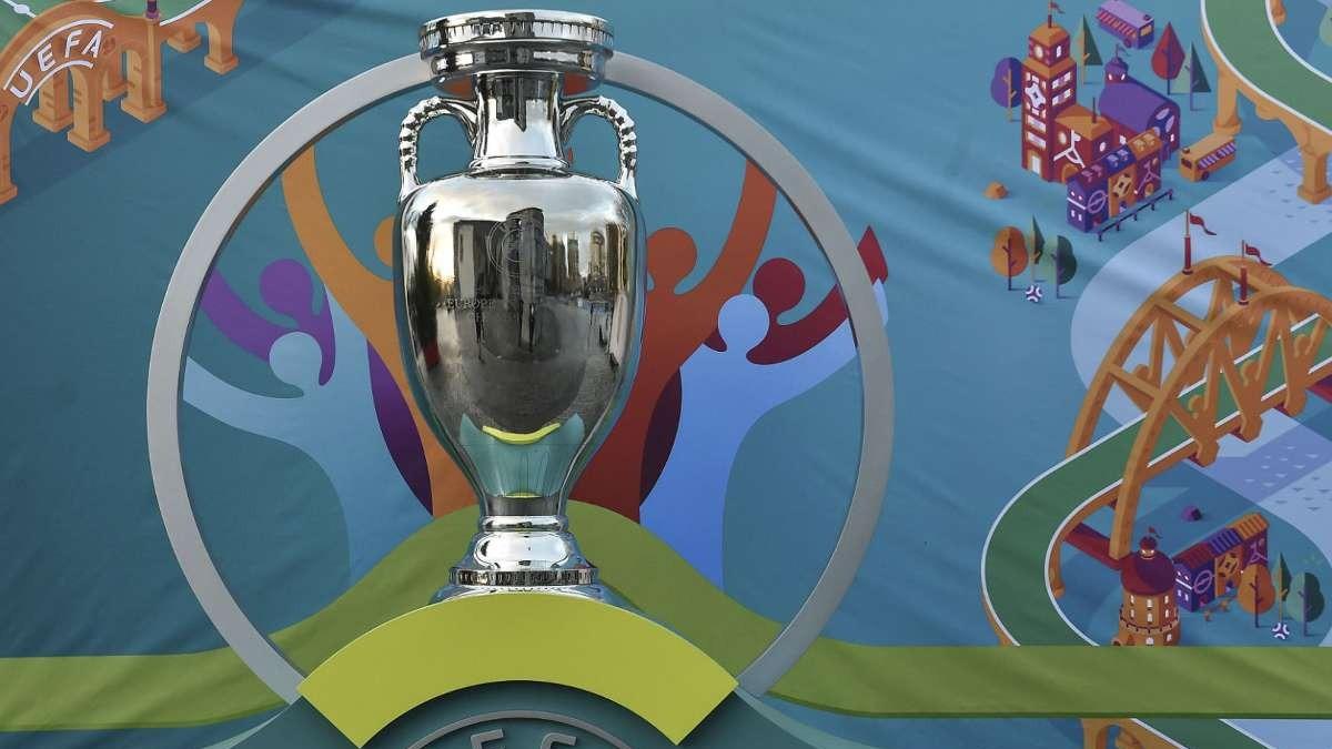 EURO 2020'ye katlacak son 4 takm belli oluyor