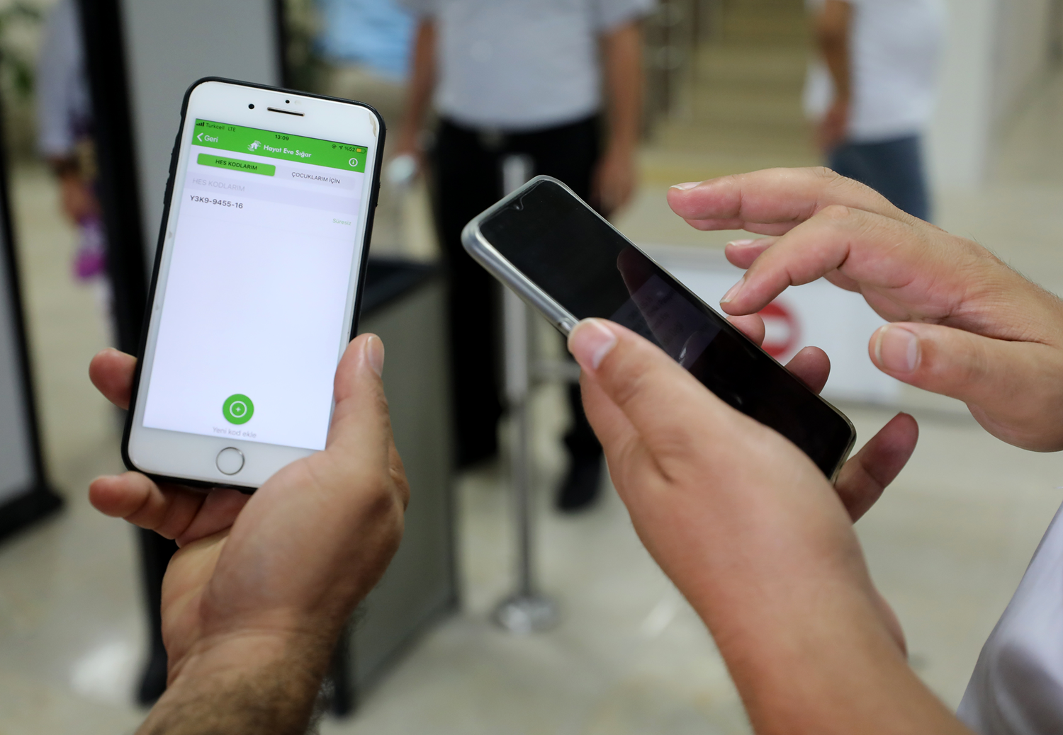 Hayat Eve S��ar uygulamas�, kontroll� sosyal hayat�n vazge�ilmez par�as� haline geldi