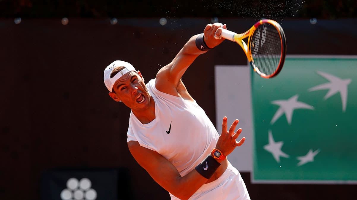 Nadal, Roland Garros'ta yar� finalde