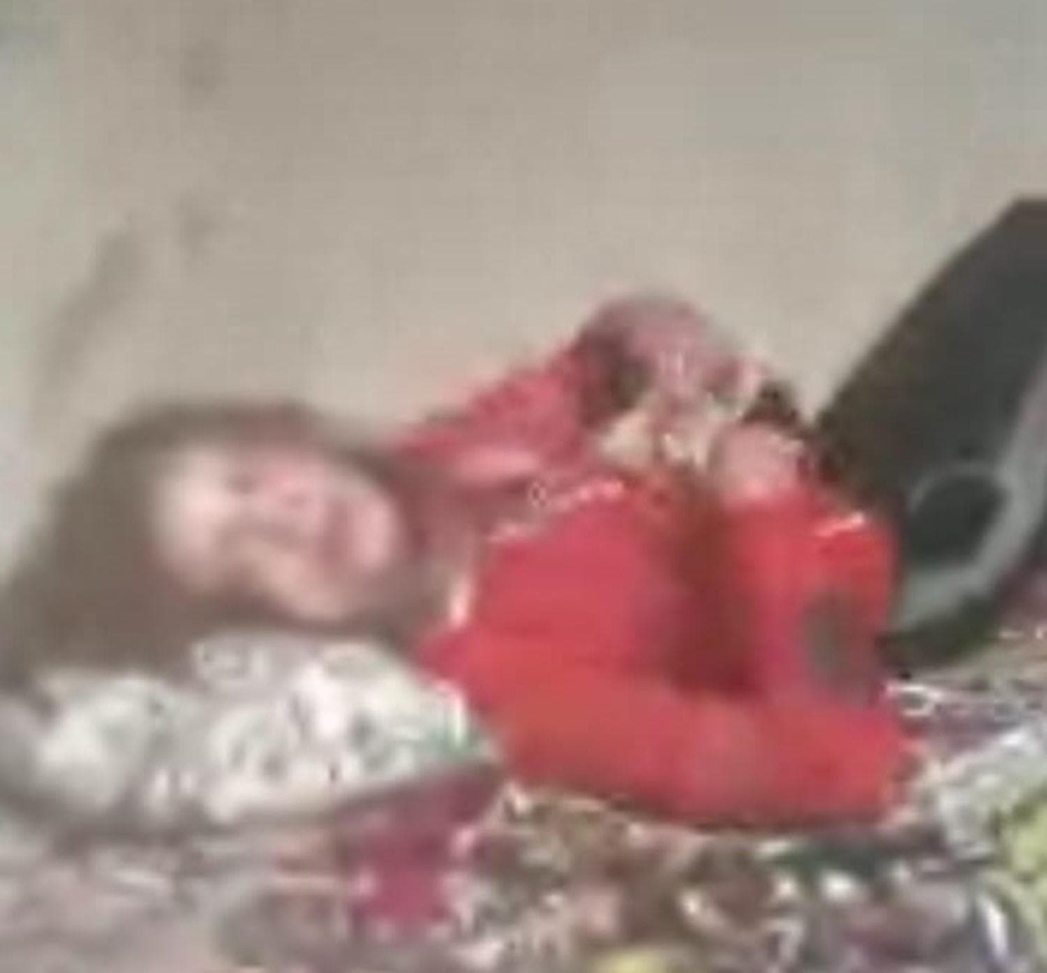 Vah�et! Dini nikahl� e�e ak�lalmaz i�kence