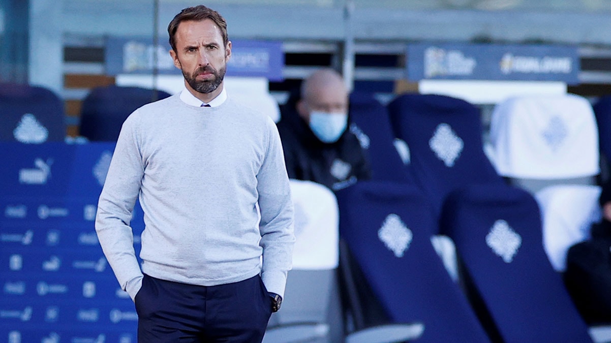 �ngiltere Milli Tak�m�'nda 3 futbolcuya koronavir�s engeli