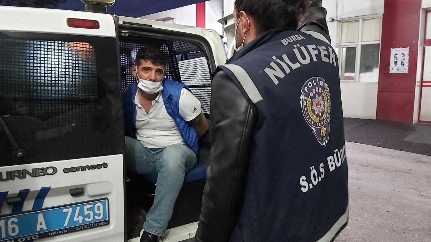 45 dakika polisten ka�t�, kaza yap�nca yakaland�: �antas�ndan 1 kilo metamfetamin ��kt�