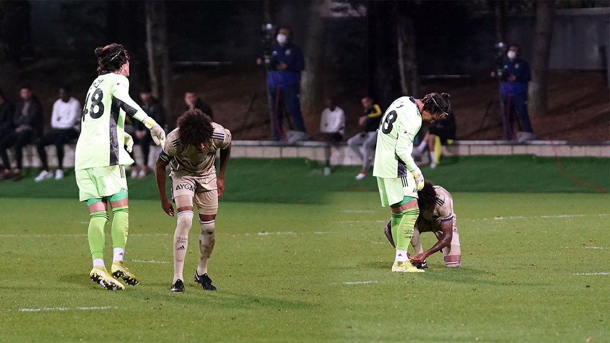 Luiz Gustavo'dan alk��lanacak hareket