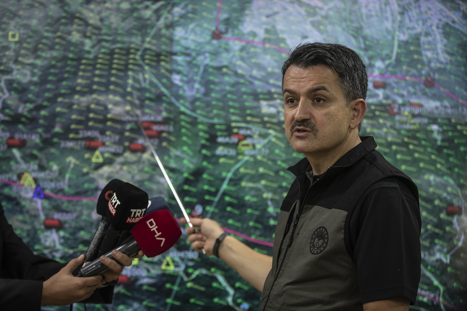 Hatay'daki orman yang�n� kontrol alt�na al�nd� m�? Bakan Pakdemirli a��klad�