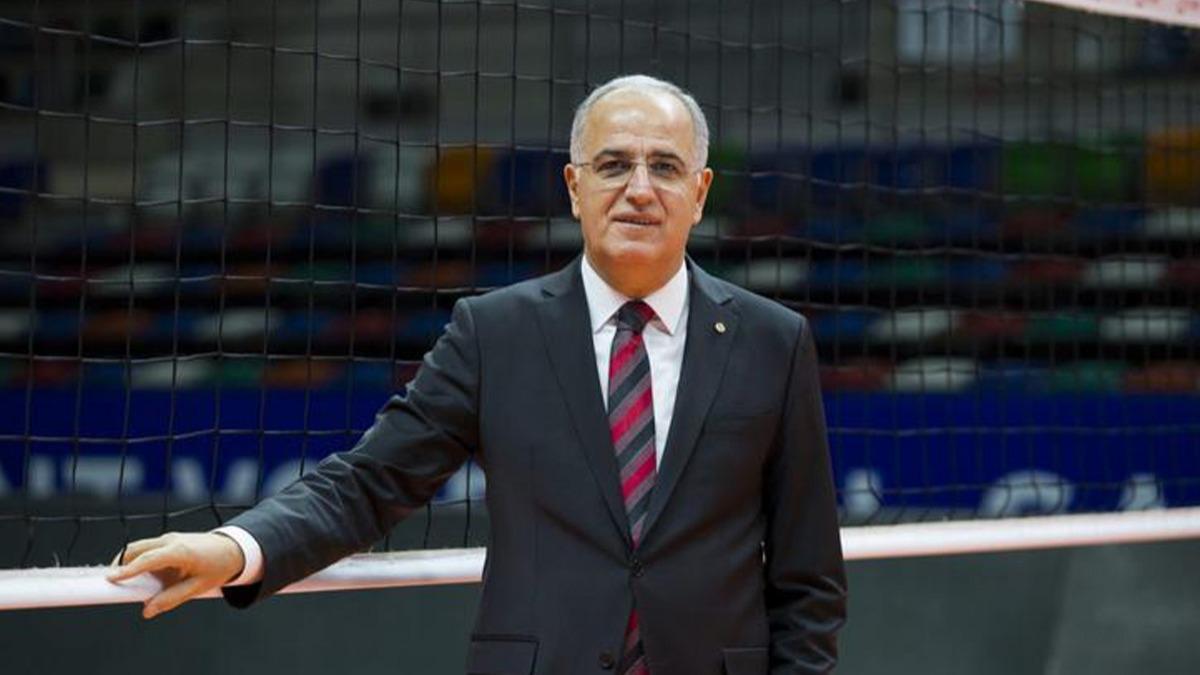 Trkiye Voleybol Federasyonu Bakan Mehmet Akif stnda'dan Avrupa ikincisi millilere tebrik