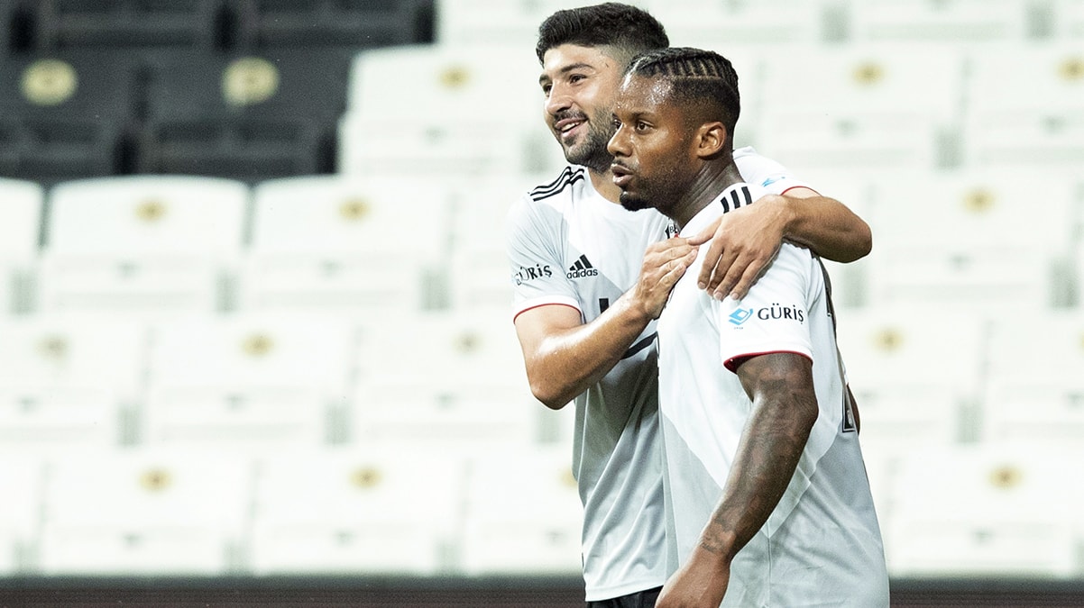 Lens'ten Be�ikta�'a a��r �art