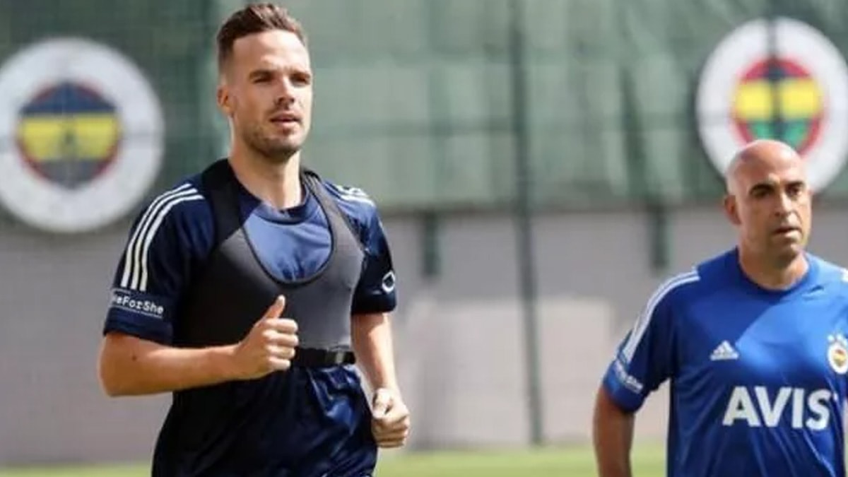 Filip Novak'tan koronavir�s a��klamas�
