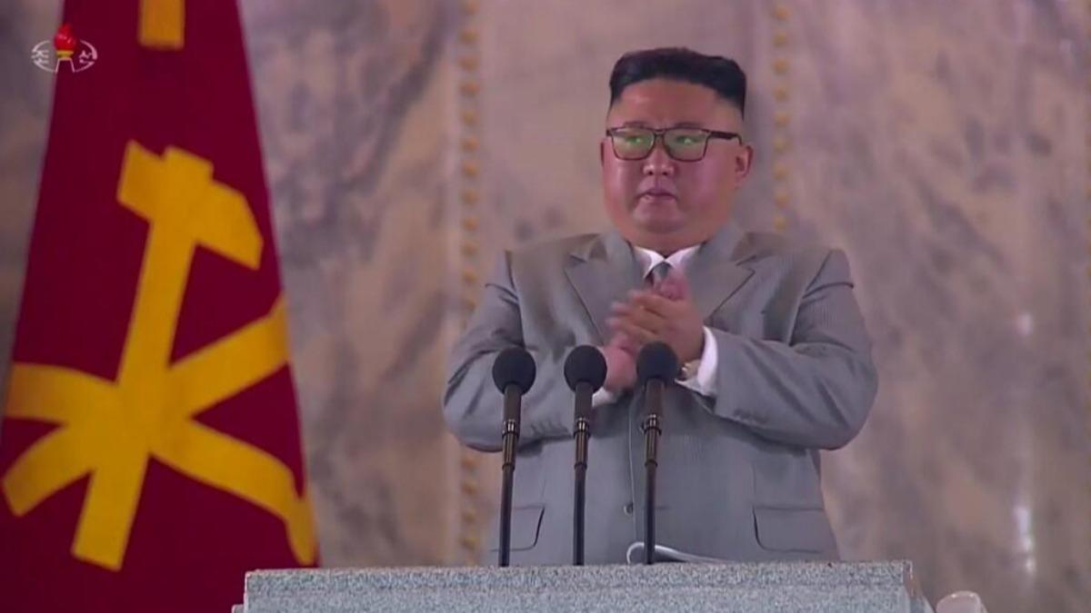 Kim Jong-un'u hi byle grmediniz!  Gzyalar iinde halktan zr diledi