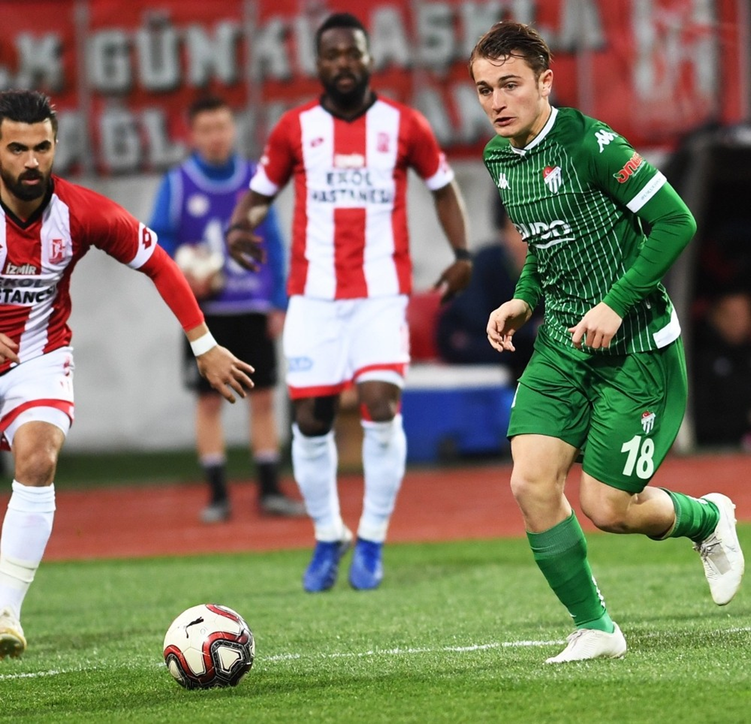 Bursaspor, Bal�kesirspor'a evinde yenilmiyor